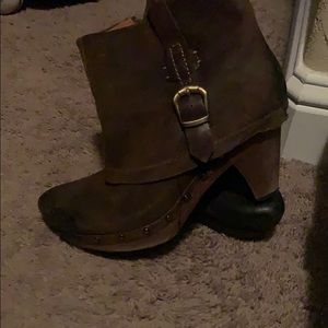 Brown leather booties - Size 10b